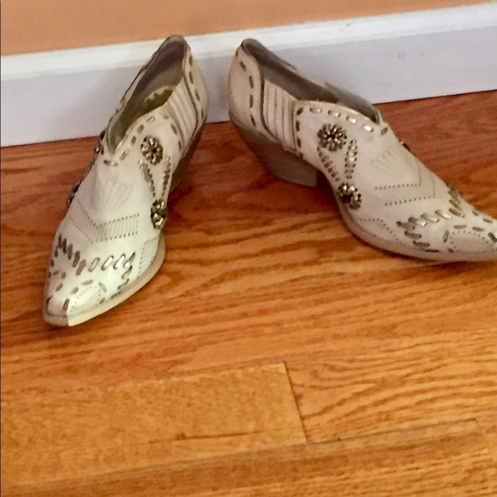 COPY - Beautiful BCBG cream and gold colored booties